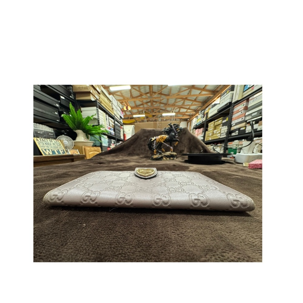 Gucci Women's Metallic Pink calf leather Wallet EUC - Picture 3 of 10